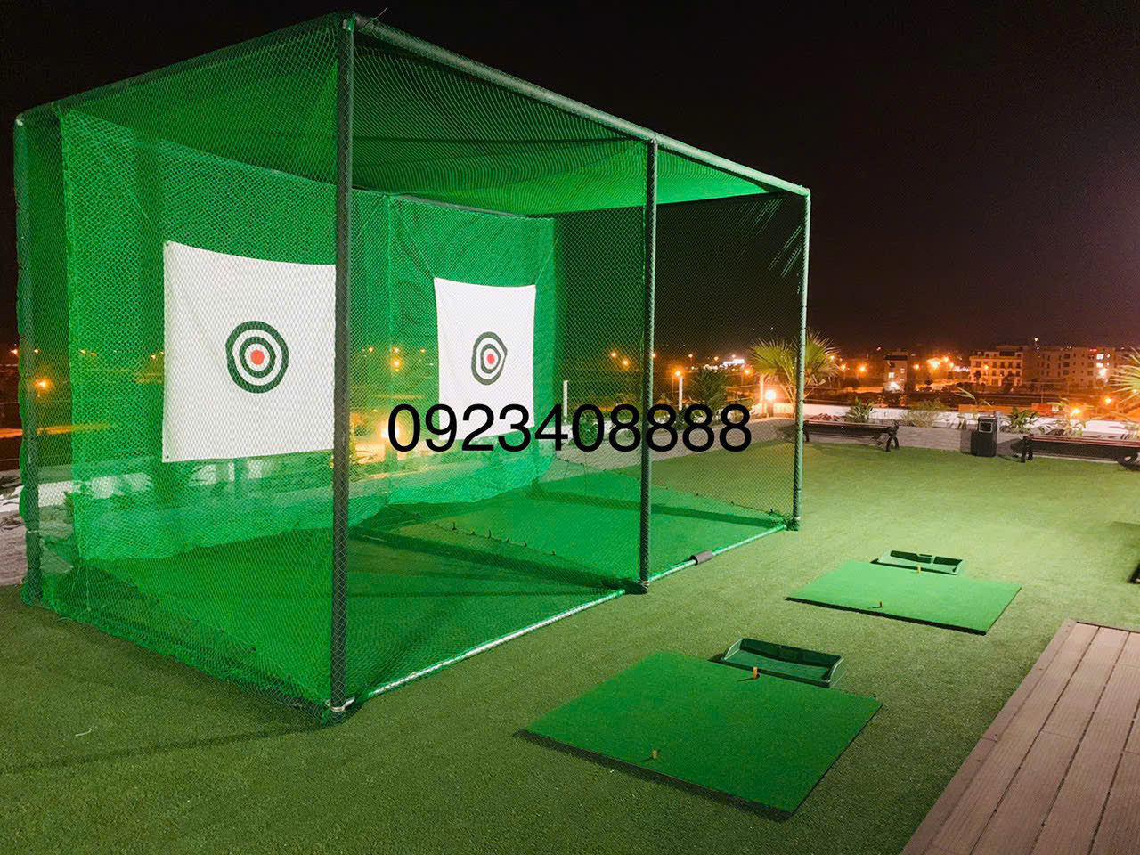 Hoàn thiện bộ khung lưới tập golf trên sân thượng