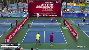 Thi Cống Sân Pickleball