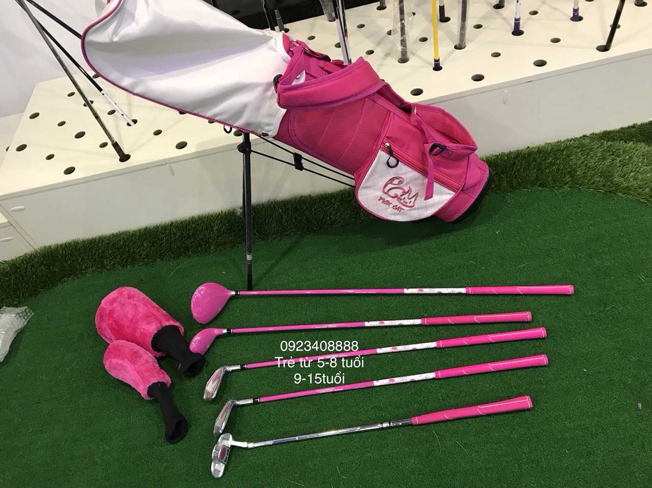 Bộ gậy golf trẻ em và túi màu hồng