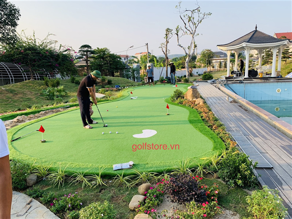 cac-mau-tham-choi-golf-tai-nha-ban-can-co-tham-swing-putt-chip