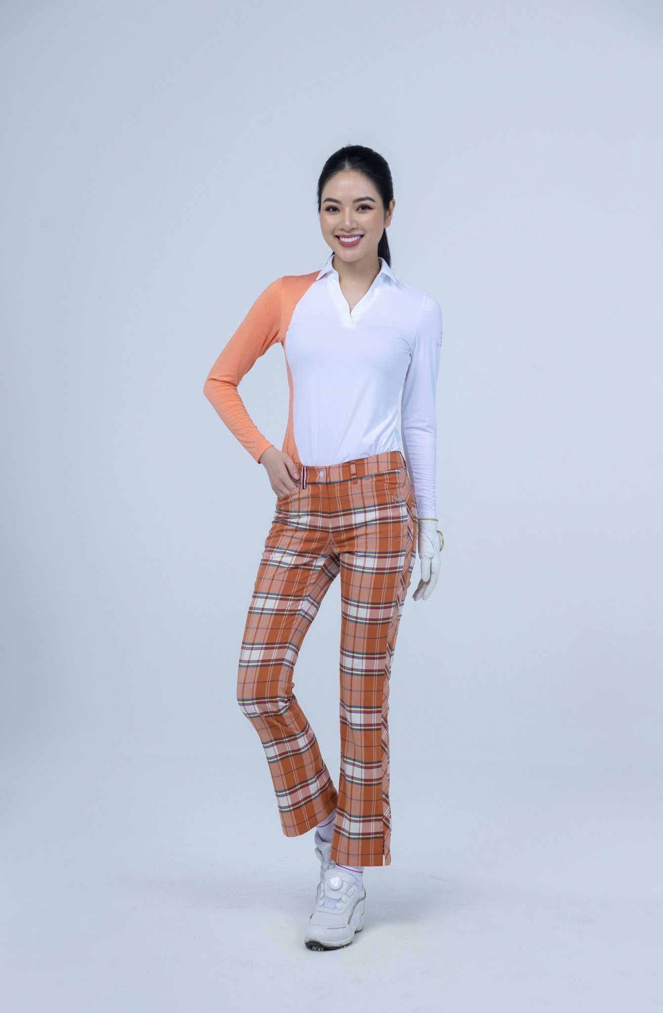 QUẦN KẺ NỮ NORESSY - LÀN GIÓ MỚI CỦA THỜI TRANG GOLF NỮ HÈ 2023