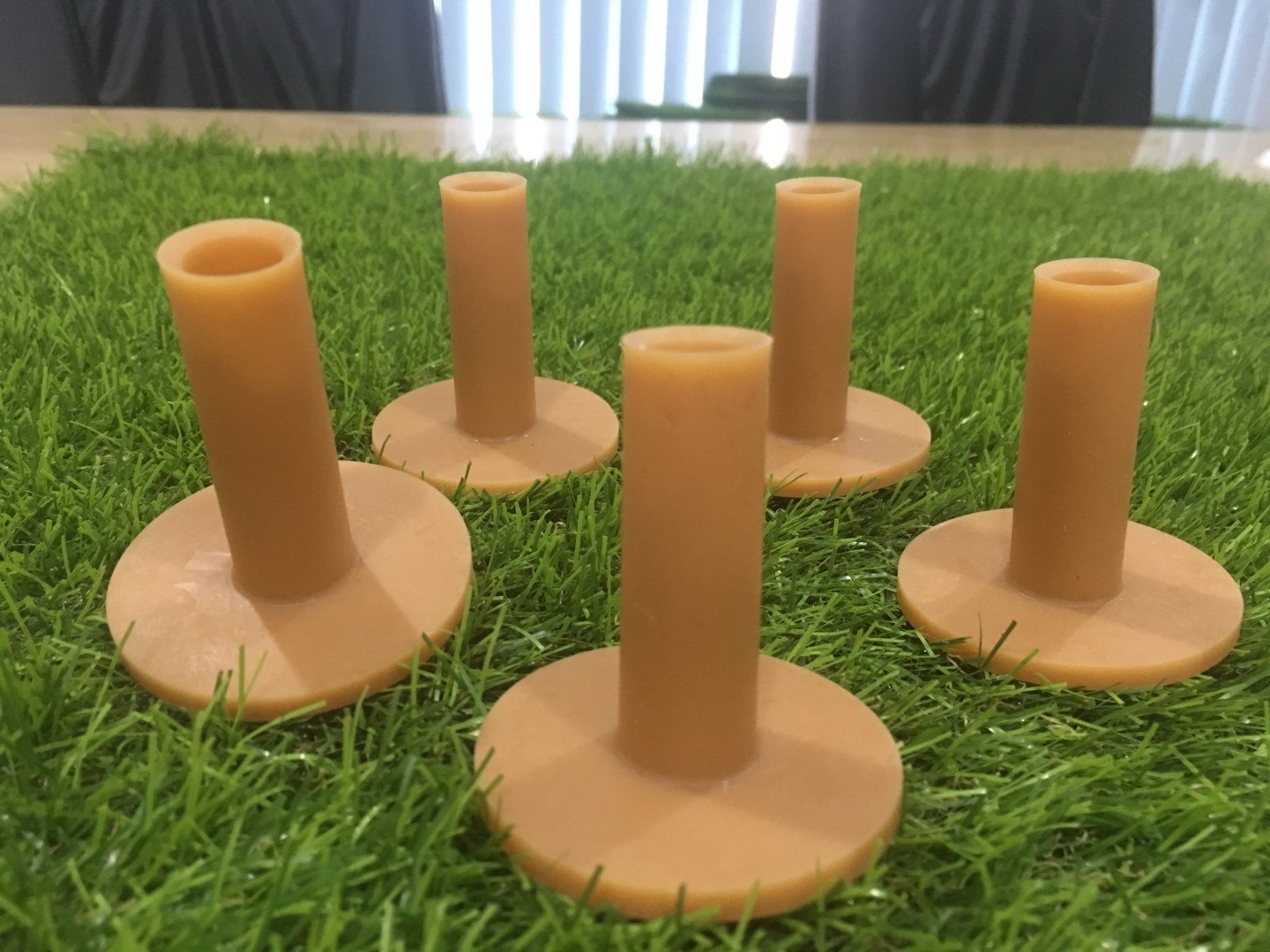 Tee Golf Cao Su Đa Dạng Lựa Chọn