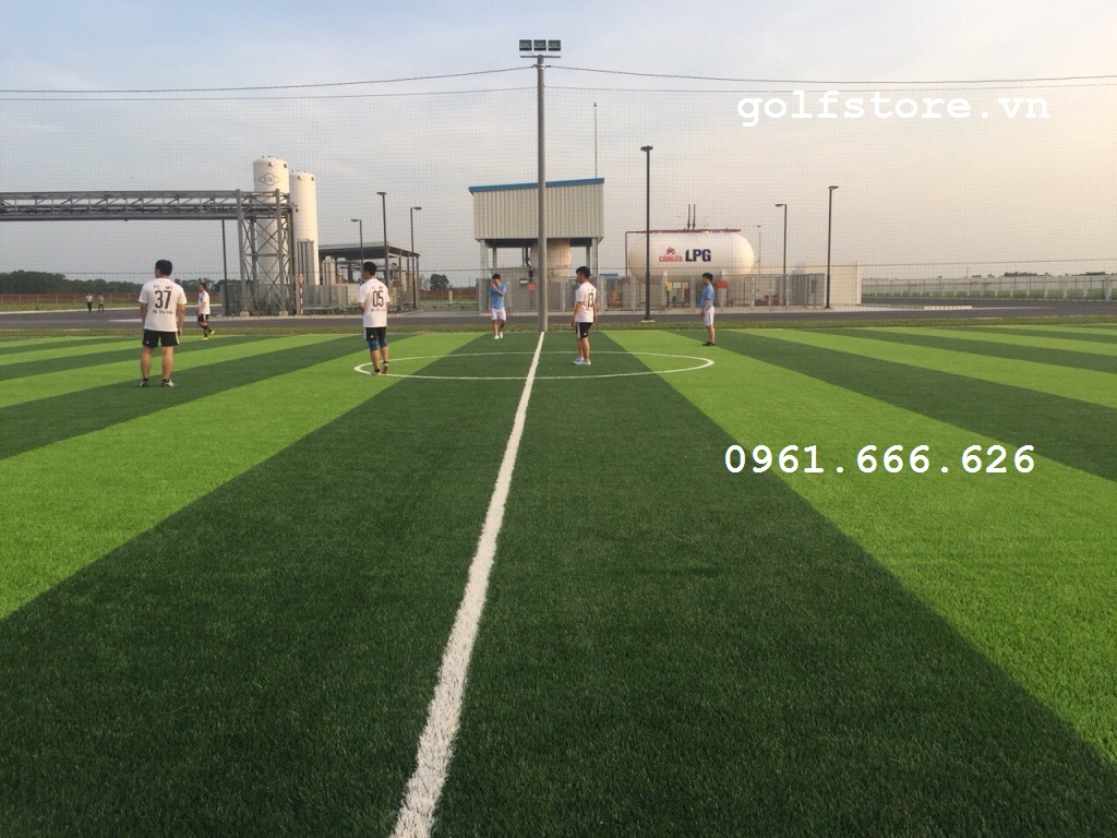 Thi Công Sân Bóng Nhân Tạo Nhà Máy DAIKIN Phố Nối Hưng Yên